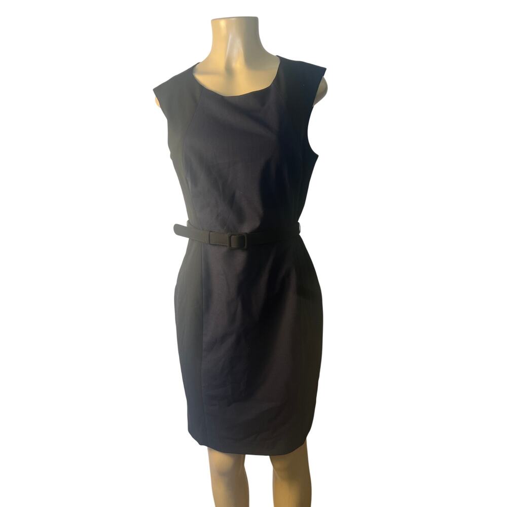 Banana Republic Black and Navy center Dress wool dress with belt Size 6